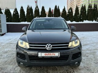 2010 Volkswagen Touareg II, чёрный, 2252000 рублей, вид 4