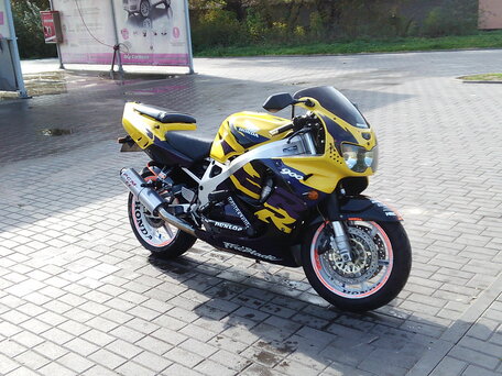 1996 Honda CBR 900RR Fireblade, жёлтый, 195282 рублей, вид 2