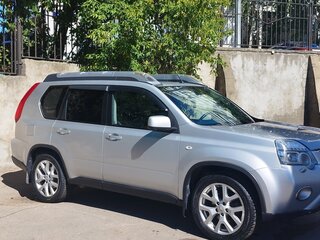2013 Nissan X-Trail II Рестайлинг, серебристый, 1350000 рублей, вид 3
