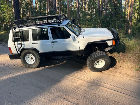 1991 Jeep Cherokee II (XJ), белый