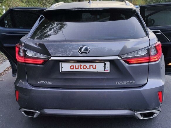 2017 Lexus RX 200t IV, серый, 5770000 рублей - вид 1