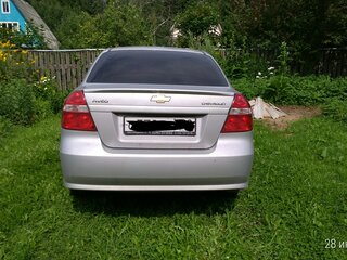 2009 Chevrolet Aveo I Рестайлинг, серебристый, 450000 рублей, вид 4