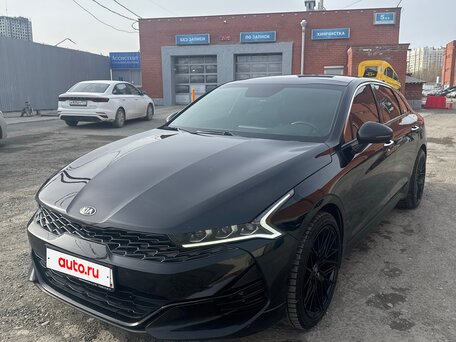2021 Kia K5 III, чёрный, 2300000 рублей, вид 1