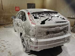 2009 Ford Focus II Рестайлинг, серебристый, 500000 рублей, вид 2