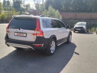 2013 Volvo XC70 II Рестайлинг, белый, 2320000 рублей, вид 4