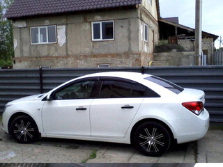 2010 Chevrolet Cruze I, белый, 550000 рублей, вид 2