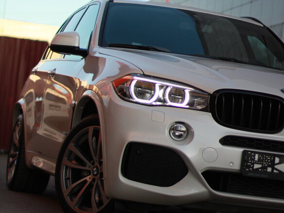 2017 BMW X5 40d III (F15), белый, 5390000 рублей - вид 6