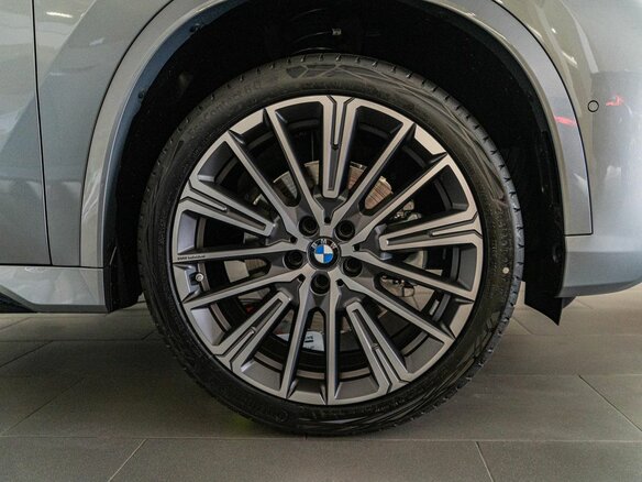 2026 BMW X1 25Li xDrive III (U11/U12), серый - вид 2