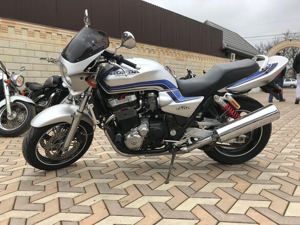 1999 Honda CB 1300, серебристый