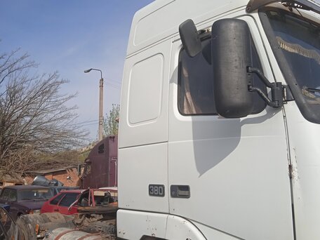 1994 Volvo FH, белый, 899000 рублей, вид 2