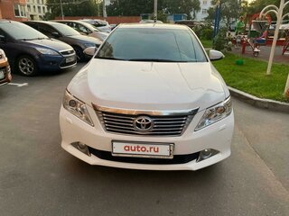 2013 Toyota Camry VII (XV50), белый, 2400000 рублей, вид 2