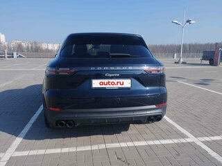 2021 Porsche Cayenne E-Hybrid III, синий, 6500000 рублей, вид 5