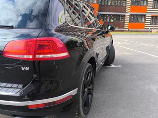 2016 Volkswagen Touareg II Рестайлинг, чёрный, 3000000 рублей, вид 5