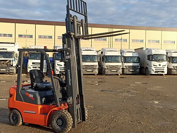 2025 Lonking FD15T, красный, 950000 рублей - вид 11