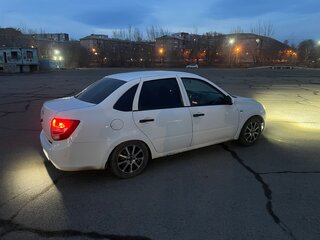 2012 Lada (ВАЗ) Granta I, белый, 420000 рублей, вид 4