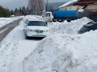 1997 Lincoln Town Car III, белый, 700000 рублей, вид 4