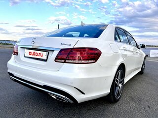2013 Mercedes-Benz E-Класс 400 IV (W212, S212, C207) Рестайлинг, белый, 2900000 рублей, вид 5