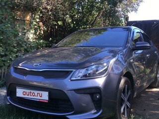 2019 Kia Rio IV, серый, 1450000 рублей, вид 1