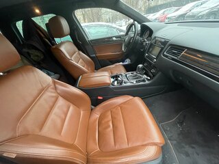 2014 Volkswagen Touareg II, белый, 2900000 рублей, вид 5