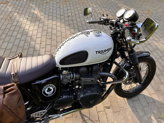 2015 Triumph Thruxton, белый, 1137000 рублей, вид 3