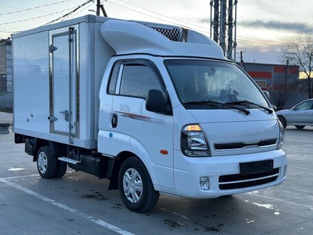 2022 Kia Bongo, белый, 3900000 рублей, вид 1