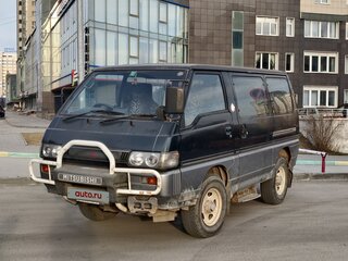 1992 Mitsubishi Delica III, синий, 850000 рублей, вид 2