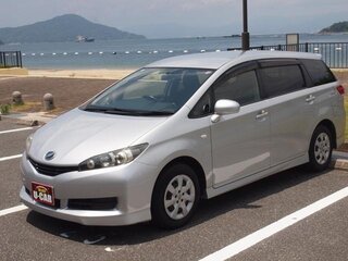 2010 Toyota Wish II, серебристый, 1000000 рублей, вид 2
