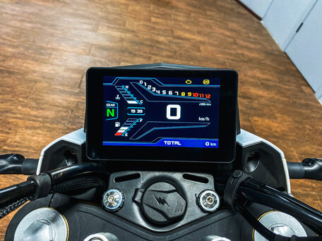 2026 QJMotor SRK 125 S, белый, 300000 рублей, вид 5