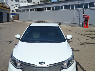 2016 Kia Rio III Рестайлинг, белый, 1340000 рублей, вид 1
