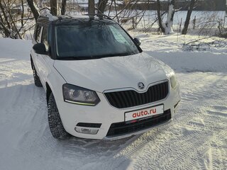 2015 Skoda Yeti I Рестайлинг, белый, 1670000 рублей, вид 3