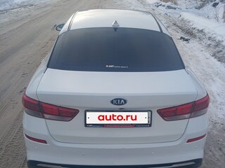 2019 Kia Optima IV Рестайлинг, белый, 1100000 рублей, вид 2