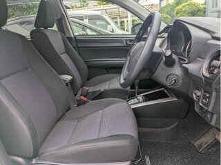 2019 Toyota Corolla Fielder XI (E160, E170) Рестайлинг 2, белый, 850000 рублей, вид 4