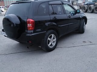 2004 Toyota RAV4 II (XA20) Рестайлинг, чёрный, 950000 рублей, вид 3