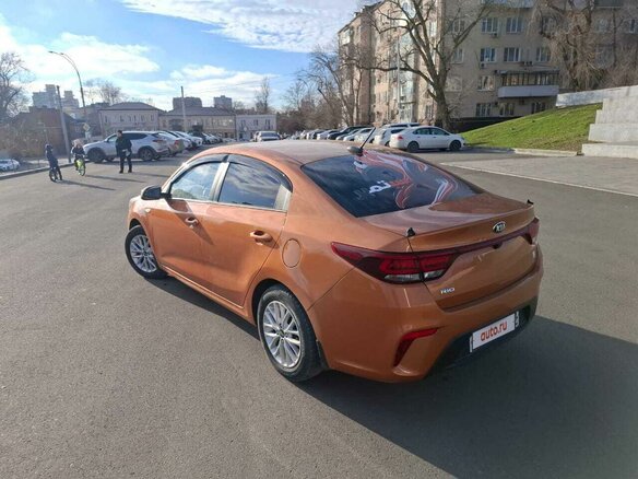 2019 Kia Rio IV, оранжевый, 1535000 рублей - вид 10