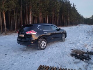 2015 Nissan X-Trail III, чёрный, 1900000 рублей, вид 3
