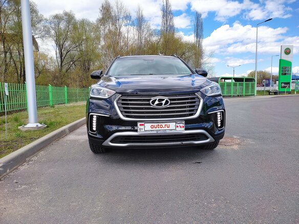 2018 Hyundai Santa Fe Grand III Рестайлинг, чёрный, 2106730 рублей - вид 3