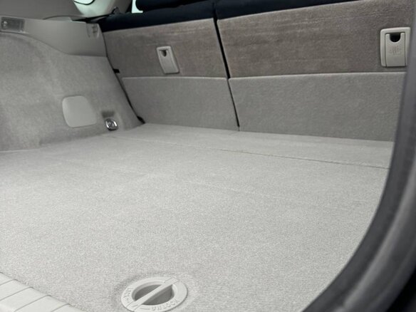 2012 Toyota Prius III Рестайлинг (XW30), серебристый, 1250000 рублей - вид 33