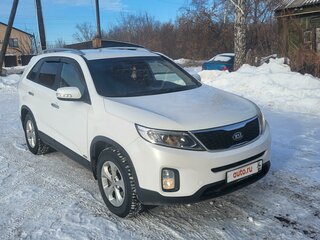 2014 Kia Sorento II Рестайлинг, белый, 2600000 рублей, вид 3