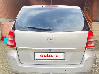 2011 Opel Zafira B Рестайлинг, серебристый, 700000 рублей, вид 5