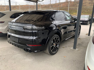 2021 Porsche Cayenne GTS Coupé III, чёрный, 11500000 рублей, вид 2