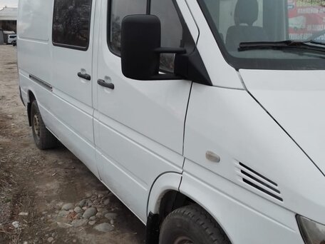 2006 Mercedes-Benz Фургон (4х2), белый, 1450000 рублей, вид 3