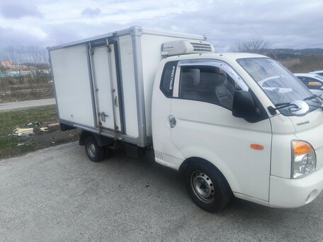 2009 Hyundai Porter II, белый, 850000 рублей, вид 3