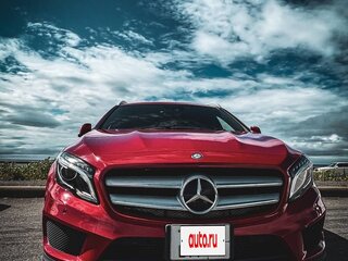 2015 Mercedes-Benz GLA 180 I (X156), красный, 1600000 рублей, вид 2