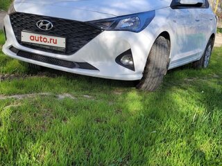 2022 Hyundai Solaris II Рестайлинг, белый, 2000000 рублей, вид 1