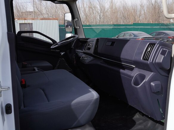 2023 Isuzu Elf (N-series), белый, 3290000 рублей - вид 5