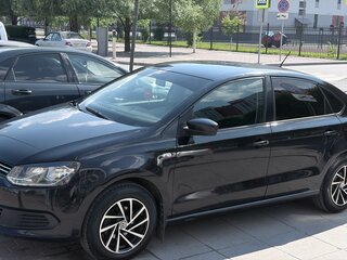 2013 Volkswagen Polo V, чёрный, 640000 рублей, вид 2