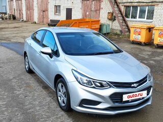 2018 Chevrolet Cruze II, серебристый, 830000 рублей, вид 2