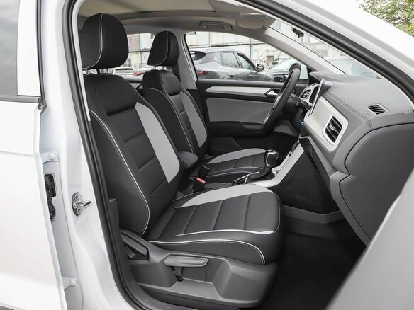 2026 Volkswagen T-Roc I Рестайлинг, белый, 2400000 рублей - вид 9