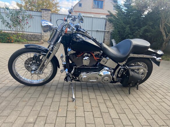 2004 Harley-Davidson Springer Softail, чёрный, 1100000 рублей