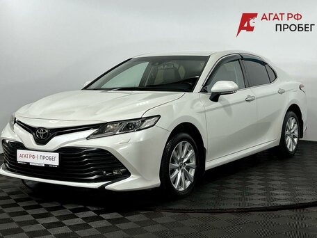Toyota Camry VIII (XV70)